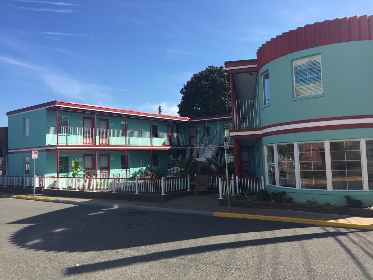 Riverview Inn Colonial Beach Exterior photo